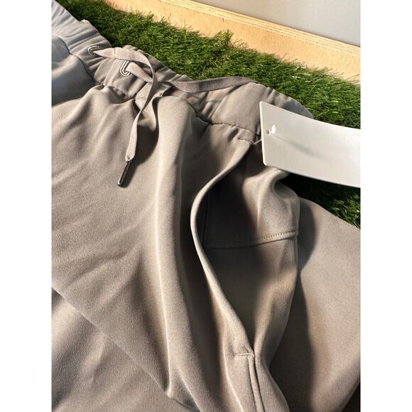 New With Tags Womens Lululemon "On the fly 7/8 WL Pant" Woven Size 10 - Picture 4 of 9